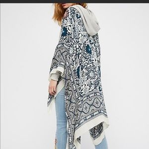 NWOT Free people magic dance kimono